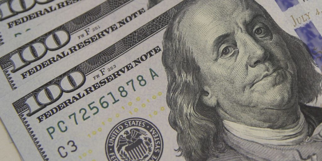 Dólar cai para R$ 5,01, e bolsa renova recorde com ajuda do exterior dolar-cai-para-r$-5,01,-e-bolsa-renova-recorde-com-ajuda-do-exterior