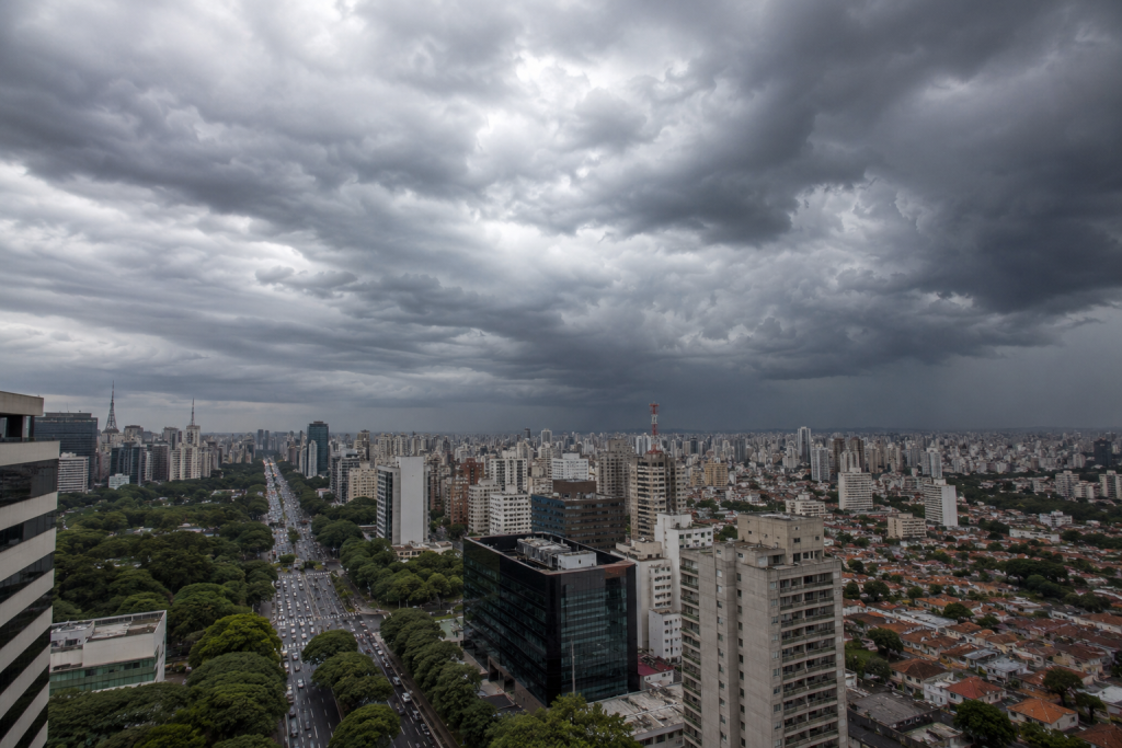 Frente fria avança e muda o tempo em São Paulo neste sábado frente-fria-avanca-e-muda-o-tempo-em-sao-paulo-neste-sabado