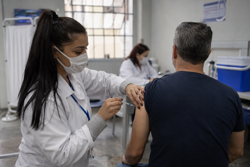 Governo de SP confirma dois novos casos de febre amarela e reforça alerta para vacinação governo-de-sp-confirma-dois-novos-casos-de-febre-amarela-e-reforca-alerta-para-vacinacao